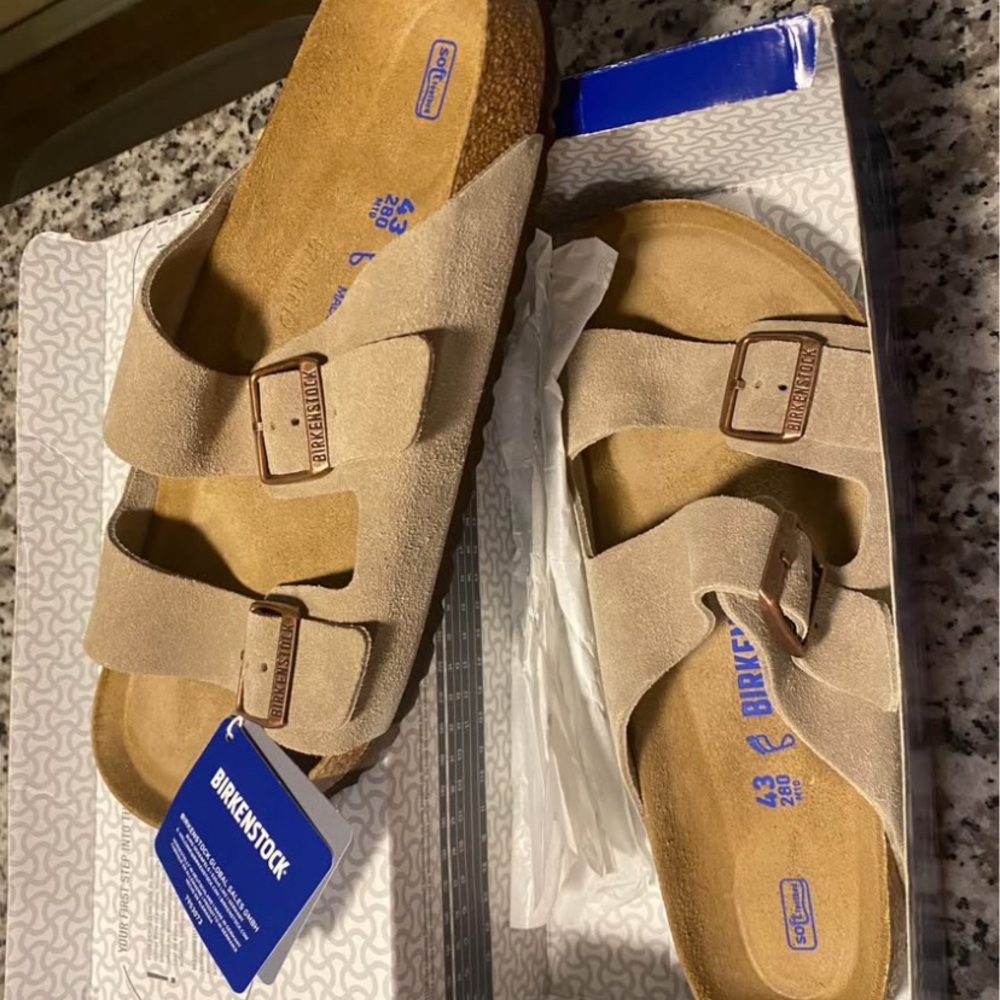 Arizona Soft Footbed Taupe Suede